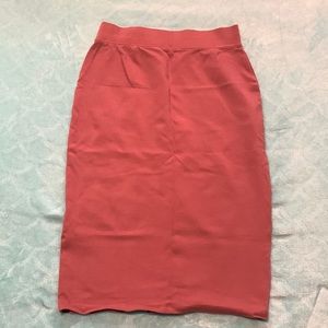 knee length tight fitting skirt